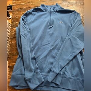 Men's vineyard vines shep shirt. Size small. Blue